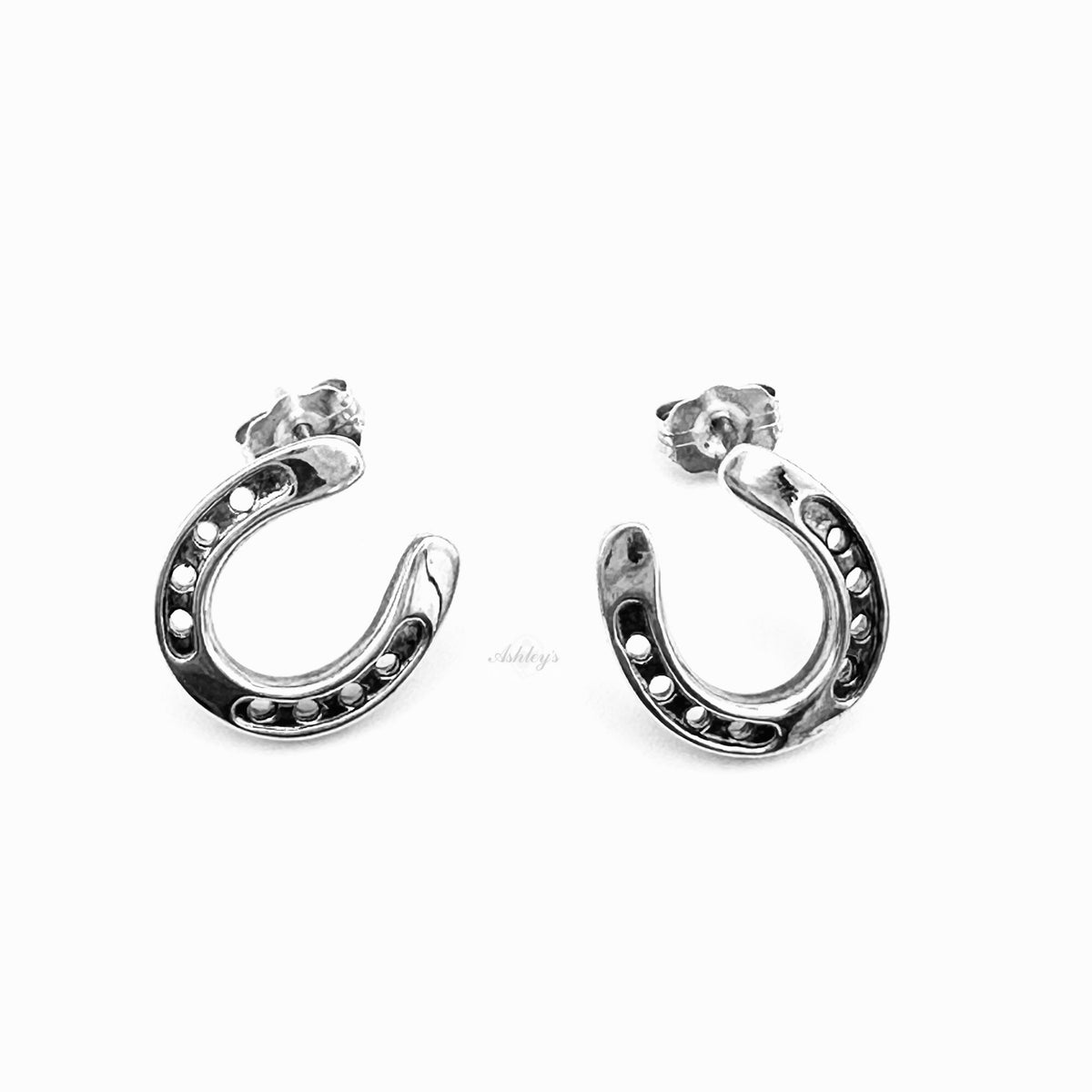 クライミー HORSE SHOE SILVER PIERCE Horseshoe Earrings, Sterling SIlver – Ashley's Equestrian